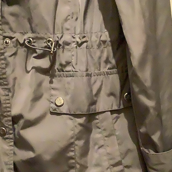 Ralph Lauren light windbreaker/raincoat - Picture 3 of 10